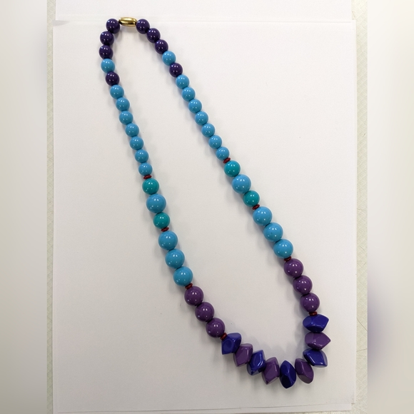 VTG. VIBRANT BEADED NECKLACE - Picture 3 of 12